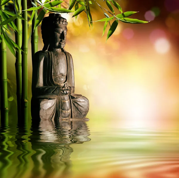Духовный фон азиатской культуры с Буддой — стоковое фото