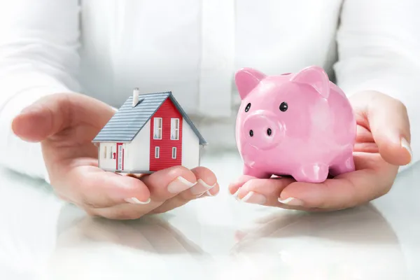 Koncepcja kredyt hipoteczny i oszczędności — Zdjęcie stockowe