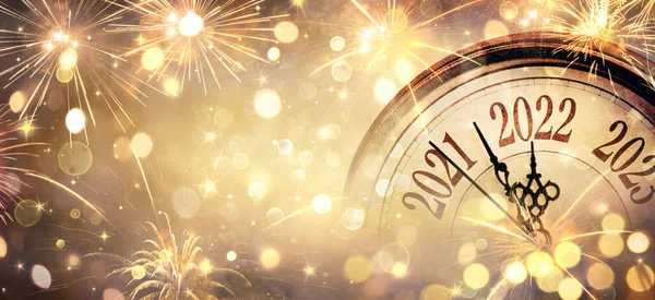 2022 New Year Clock Fireworks Countdown Midnight Golden Abstract Defocused — 스톡 사진