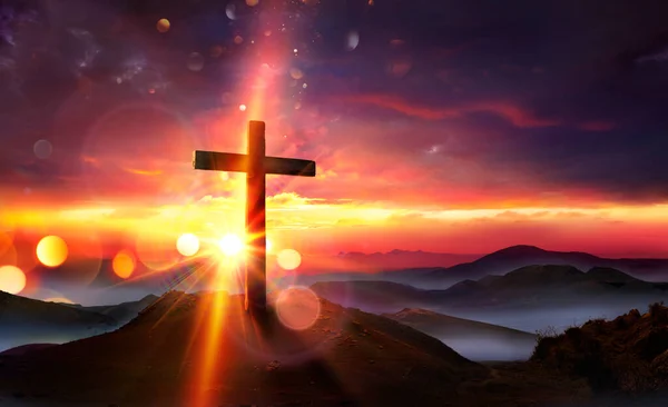 Kruisiging Bij Zonsondergang Van Jezus Christus Kruis Heuvel Abstract Flare — Stockfoto