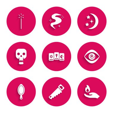 Üç tarot kartı, el testeresi, ateş, Hipnoz, sihirli el aynası, Kafatası, Ay yıldızları ve değnek ikonu. Vektör