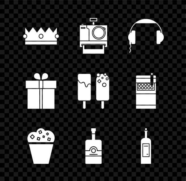 Set Couronne, appareil photo, casque, pop-corn dans une boîte en carton, bouteille de whisky, bouteille de vin, icône cadeau et crème glacée. Vecteur — Image vectorielle