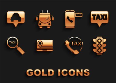 Dizüstü bilgisayarı konum işaretleyicisi, harita işaretleyici taksi, trafik ışığı, taksi çağırma servisi, büyüteç ve araba ve Trolleybus simgesi ile ayarlayın. Vektör