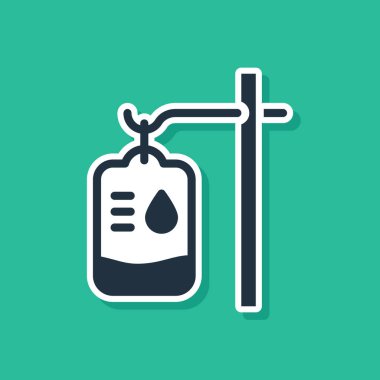 Mavi serum torbası ikonu yeşil arkaplanda izole edildi. Kan torbası. Kan bağışı konsepti. Tedavi ve terapi kavramı, kemoterapi. Vektör.