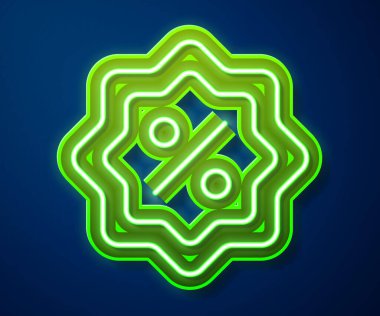 Parlayan neon hattı mavi arkaplanda yüzde indirim etiketi simgesi izole edildi. Etiket alışverişi. Özel teklif işareti. İndirim kuponları sembolü. Vektör