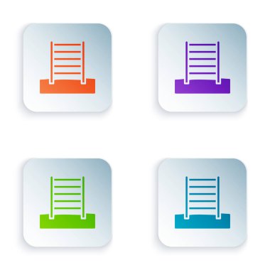 Beyaz arka planda izole edilmiş renkli tahta İsveç duvar simgesi. İsveç merdivenleri. Kare düğmelere renkli simgeleri yerleştir. Vektör