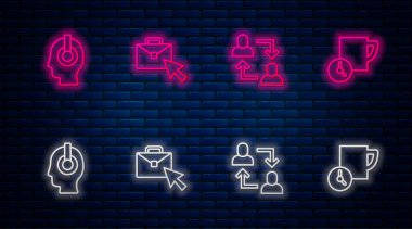 Set hattı çalışıyor, Proje ekibi üssü, Freelancer ve Zaman yönetimi. Tuğla duvarda parlayan neon simgesi. Vektör