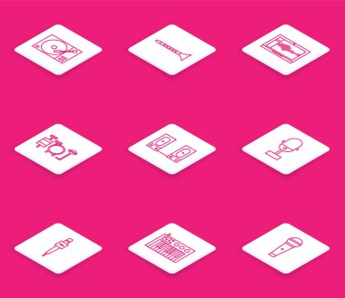 Vinil çalar ile dizüstü bilgisayar, Davul, Stereo hoparlör, Mikrofon ve Müzik Sentezleyici ikonuna Klarnet, Ses veya Ses kaydedici ayarlayın. Vektör