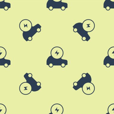 Mavi elektrikli araba ve elektrik kablosu şarj ikonu sarı arka planda izole edilmiş pürüzsüz desen. Yenilenebilir ekolojik teknolojiler. Vektör