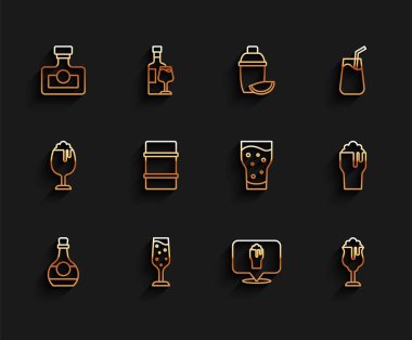 Bir şişe konyak ya da brendi, cam şampanya, alkol içeceği rom, bira barı mekanı, metal fıçı ve ikon. Vektör