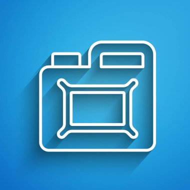 Motor makine yağı ikonu için beyaz çizgi kutusu mavi arkaplanda izole edildi. Benzin bidonu. Yağ değiştirme ve onarım servisi. Motor yağı işareti. Uzun gölge. Vektör