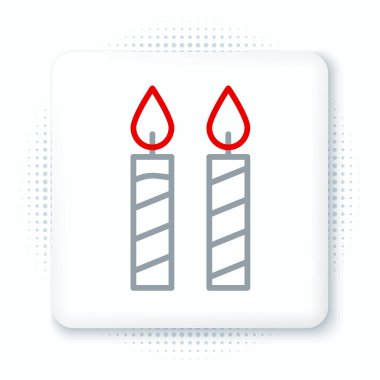 Beyaz arkaplanda izole edilmiş çizgi halinde doğum günü pastası mumları ikonu. Renkli taslak konsepti. Vektör.