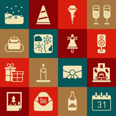 Takvim, şömine, hoparlör, mikrofon, havai fişek, pasta, kar düşüşü ve mutlu Noeller zil ikonu. Vektör