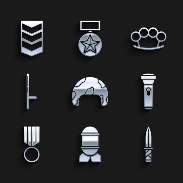 Набор Военный шлем, авиационная бомба, нож, фонарик, награда медаль, полицейская резиновая дубинка, кастет и значок ранга. Вектор — стоковый вектор