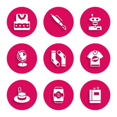 Set çorapları, enerji içeceği, kitap, tişört, erkek şapkası, dünya küresi, robot ve yelek ikonu. Vektör