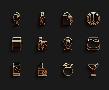 Bira kutusu, viski şişesi ve bardak, bir bardak bira, hindistan cevizi kokteyli, Martini, viski ve alkol veya bar ikonu. Vektör