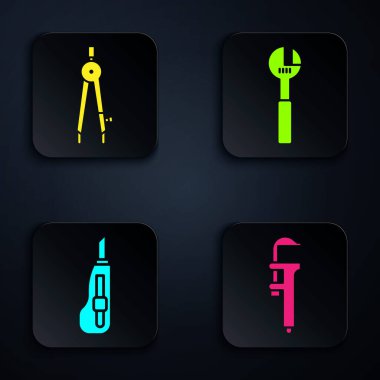 Calliper, kalibre ve ölçeği, çizim pusulayı, kırtasiye bıçağını ve ayarlanabilir anahtarı ayarla. Siyah kare düğme. Vektör