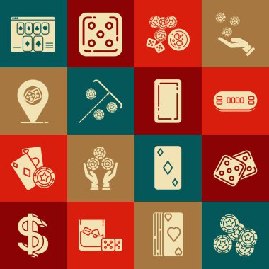Kumarhane fişleri, oyun zarları, poker masası, küplü oyun ve bardak viski, konum, online poker ve oyun kartı ikonu. Vektör