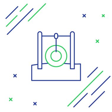 Halat ikonunda asılı çizgili araba lastiği beyaz arka planda izole edilmiş. Lastik ipli oyun alanı ekipmanları. Renkli taslak konsepti. Vektör