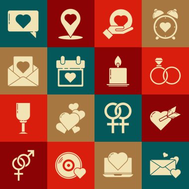 Zarfı kalple, aşkla ve okla, alyansla, kalple, takvimle, yanan mum ikonuyla ayarla. Vektör