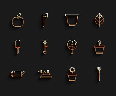 Hat hattı, su bidonu, bahçe hortumu ya da yangın hortumu, elma, çiçek kabı, yaba, çim ve ot teli budayıcı, bitki ve ağaç ikonu. Vektör