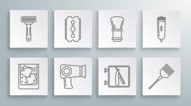 Sıraya dizilmiş viski ve buz küpleri, jilet jilet, saç kurutma makinesi, berber dükkanı, saç fırçası, tıraş makinesi, elektrikli saç kesme makinesi ve ikon. Vektör