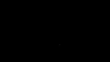 Beyaz çizgi Mutfak çırpma simgesi siyah arkaplanda izole edildi. Mutfak aletleri, yumurta çırpıcı. Çatal bıçak seti. Yemek karışımı sembolü. 4K Video hareketli grafik canlandırması