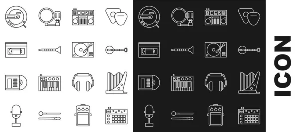 Set line Drum machine, Harp, Banjo, DJ remote for playing and mixing music, Clarinet, VHS video cassette tape, Music CD player and Vinyl with vinyl disk icon. Vector — 图库矢量图片
