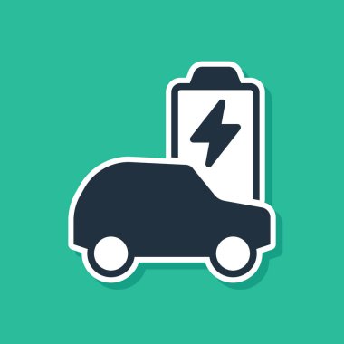 Mavi elektrikli araba ve elektrik kablosu şarj ikonu yeşil arka planda izole edildi. Yenilenebilir ekolojik teknolojiler. Vektör