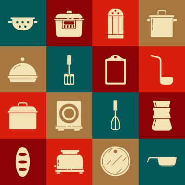 Kızartma tavası, kahve kepçesi, mutfak kepçesi, Tuz, Spatula tepsi yemeği, süzgeç ve kesme tahtası ikonu ile kaplı. Vektör