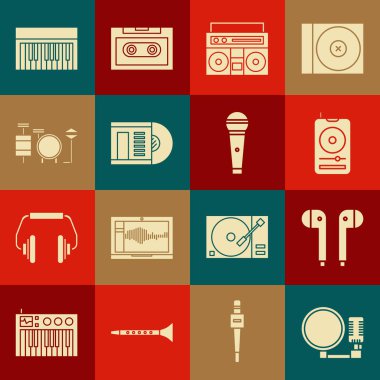 Mikrofon, kulaklık, müzik çalar, iki hoparlörlü ev teybi, vinil disk, davul, sentezleyici ve simge. Vektör