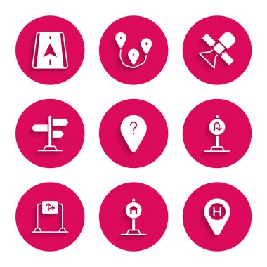 Bilinmeyen rota noktası, trafik tabelası, helikopter iniş pisti, arka yol, yol, uydu haritası ve şehir navigasyon ikonu ayarlayın. Vektör