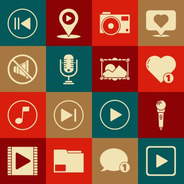 Play in Square, Microphone, Like and heart, Photo camera, Hoparlör Dilsiz, Geri sar ve Resim Manzarası ikonu. Vektör