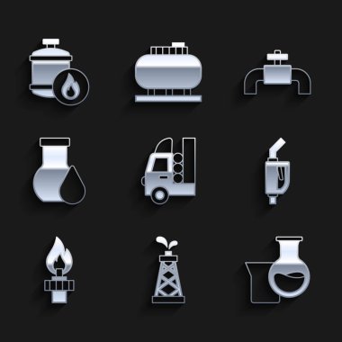 Araç, petrol platformu, benzin test tüpü, benzin pompası enjektörü, yangın, metal borular, valf ve propan gazı ikonu. Vektör