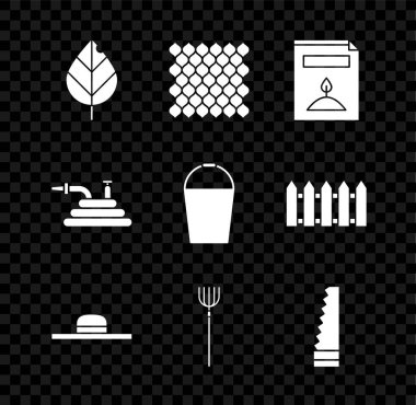 Set Yaprağı, Bahçe Çiti ahşabı, bir paket özel bitki tohumu, işçi şapkası, yaba, testere, hortum hortumu ve kova ikonu. Vektör