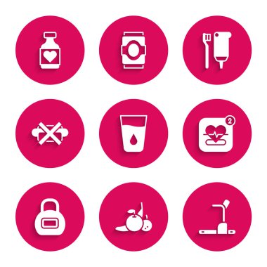 Su, meyve suyu, koşu bandı, kalp atış hızı, kettlebell, abur cubur yok, diş fırçası, diş macunu ve vitamin hapı ikonu. Vektör