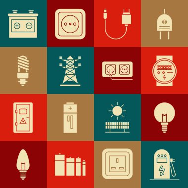 Elektrikli araba şarj istasyonu, ampul, sayaç, şarj aleti, yüksek voltaj elektrik direği hattı, LED ışık, araba aküsü ve elektrik çıkış ikonu ayarlayın. Vektör