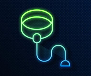 Mavi arka planda karabina simgesi izole edilmiş parlak neon çizgili geri çekilebilir ip tasması. Evcil köpek liderliği. Açık hava yürüyüşü için hayvan aksesuarı. Vektör.