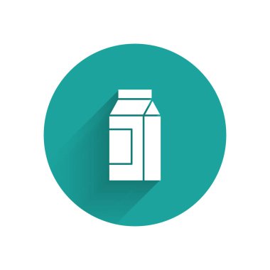 Süt ikonu için uzun gölgeli beyaz kağıt paketi. Süt paketi işareti. Yeşil daire düğmesi. Vektör.