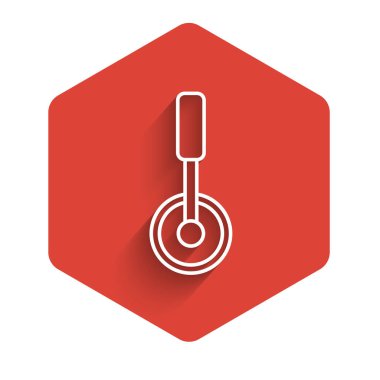 Uzun gölgeli beyaz çizgi pizza bıçağı ikonu. Pizza kesme tabelası. Çelik mutfak gereçleri. Kırmızı altıgen düğmesi. Vektör