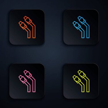Renkli neon hattı LAN kablo ağı internet simgesi siyah arkaplanda izole edildi. Kare düğmelere simgeleri yerleştir. Vektör.