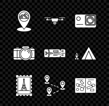Mısır piramitleri, İHA uçuş video kamerası, Action extreme, Posta pulu ve Eyfel kulesi, rota konumu, pasaport sayfaları vize pulları, fotoğraf ve uçak bileti ikonu. Vektör