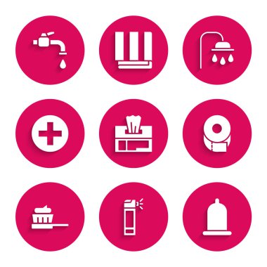 Islak mendil paketi, hortum spreyi, prezervatif, tuvalet kağıdı, diş fırçası diş macunu, haç hastanesi, duş başlığı ve su musluğu ikonu. Vektör