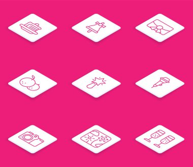 Cake Happy Christmas zil kartpostalı, Tangerine yıldızı, mikrofon fotoğraf makinesi ve havai fişek ikonu. Vektör.