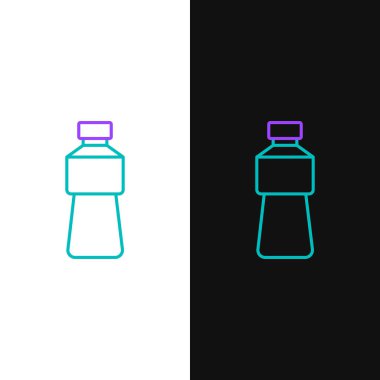Beyaz ve siyah arkaplanda izole edilmiş bir şişe su ikonu. Soda su içme tabelası. Renkli taslak konsepti. Vektör.