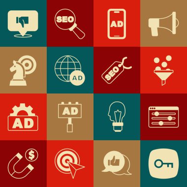 Anahtar Tarayıcısını, Satranç Reklamcılığı Konuşma Baloncuğu ve SEO optimizasyon simgesini ayarla. Vektör.