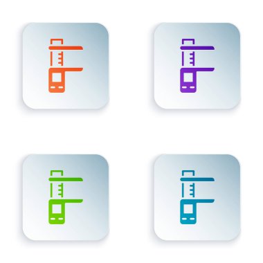 Beyaz arkaplanda izole edilmiş renk Calliper veya kalibre ve ölçek simgesi. Hassas ölçüm aletleri. Kare düğmelere renkli simgeleri yerleştir. Vektör.