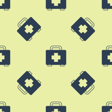 Mavi ilk yardım çantası ikonu sarı arkaplanda izole edilmiş pürüzsüz desen. Haçlı sağlık kutusu. Acil durumlar için tıbbi ekipman. Sağlık sigortası konsepti. Vektör.