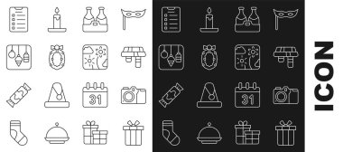 Hediye kutusu fotoğraf makinesi Kış eşarbı şampanya şişesi Noel çelengi ışıkları yeni yıl gol listesi ve havai fişek ikonu. Vektör.