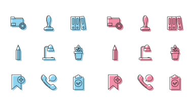 Satır Yer İmleri Telefon ahizesi ve konuşma balonu sohbet dizini ayarlarını Dişliler Tamamlanmış Masa Lambası Çiçeği saksı Kalemi ve Damga simgesi ile ayarla. Vektör.